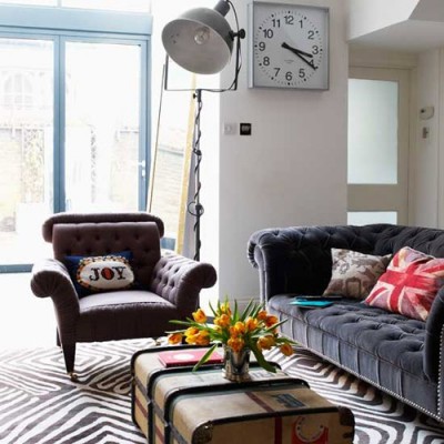 gray sofa brit flag