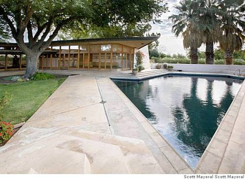 re-wright08_ph1_0499863305