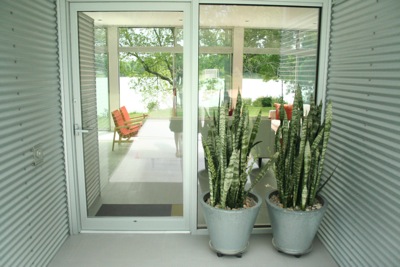 exterior 08 front door