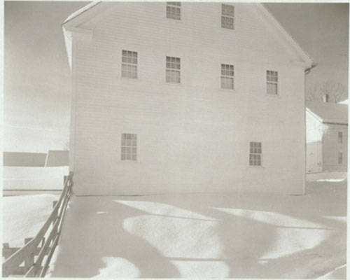 jeddevine Shaker House in Snow